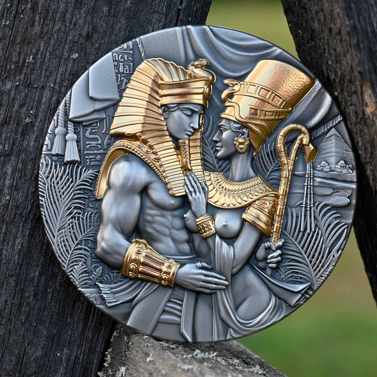 AMENHOTEP & NEFERTITI