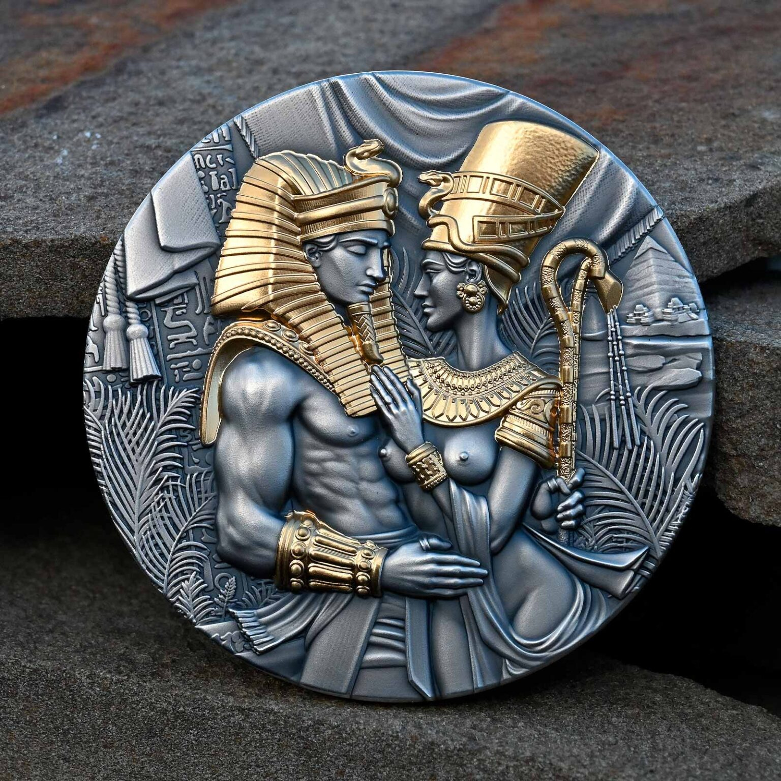 AMENHOTEP & NEFERTITI